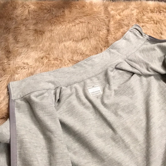 lululemon athletica Men’s sweater - Picture 7 of 8